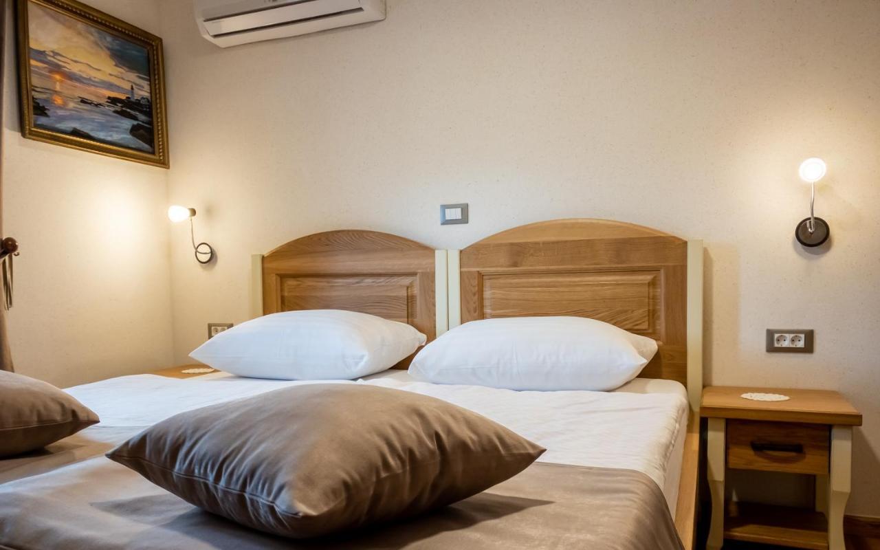 Guest House Pri Cesarju 캄니크 객실 사진